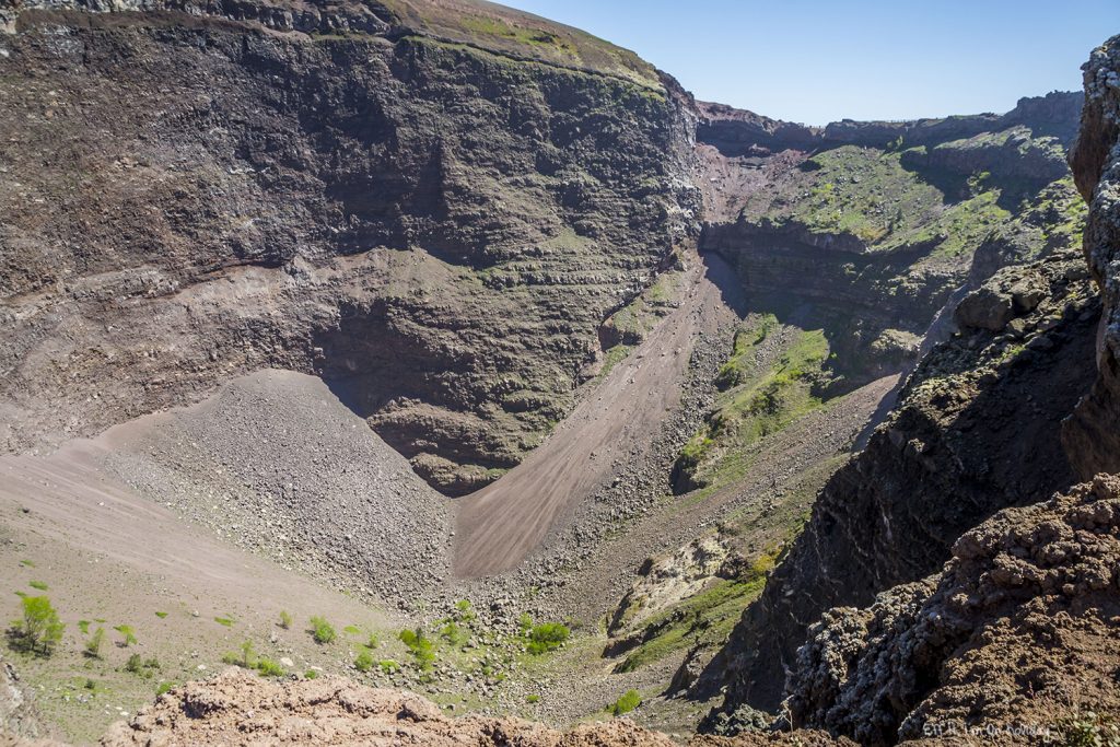 Hiking on Mount Vesuvius