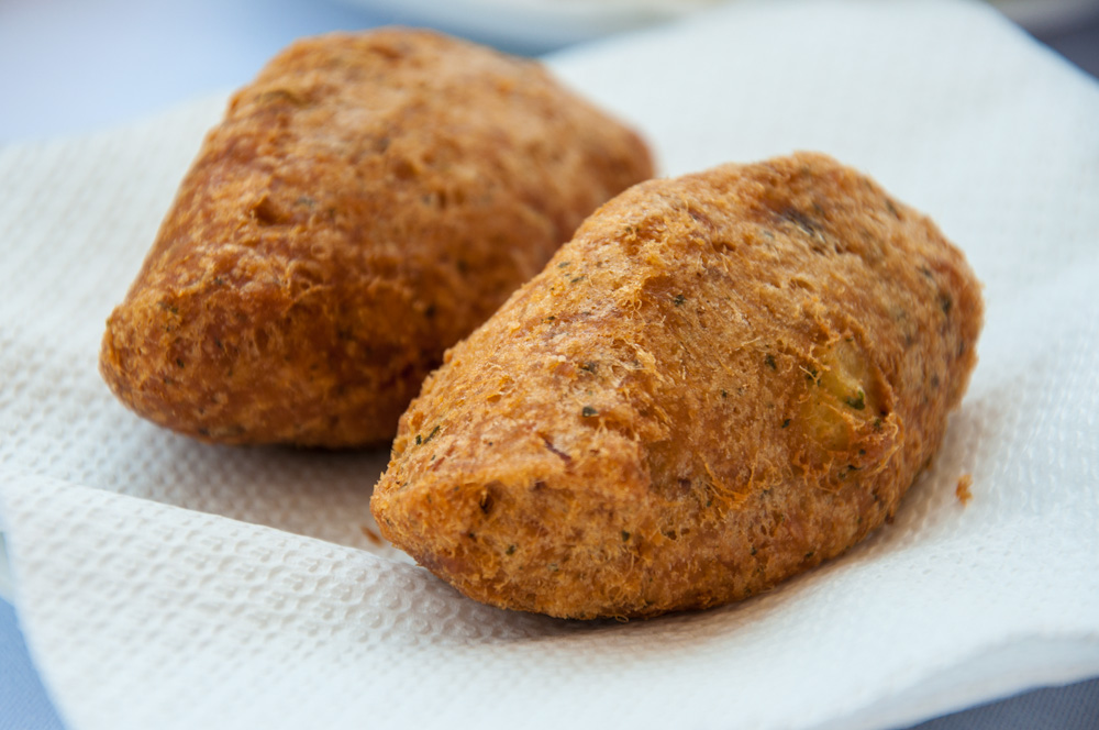 Pastei de Bacalhau - Codfish-Fritters