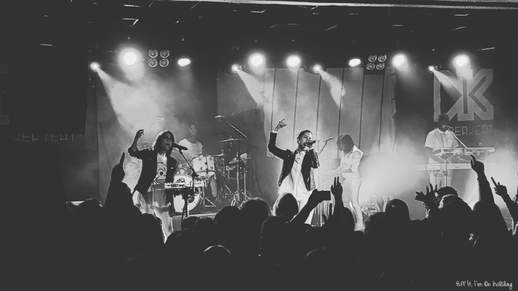 Tegan And Sara live in Budapest at Durer Kert