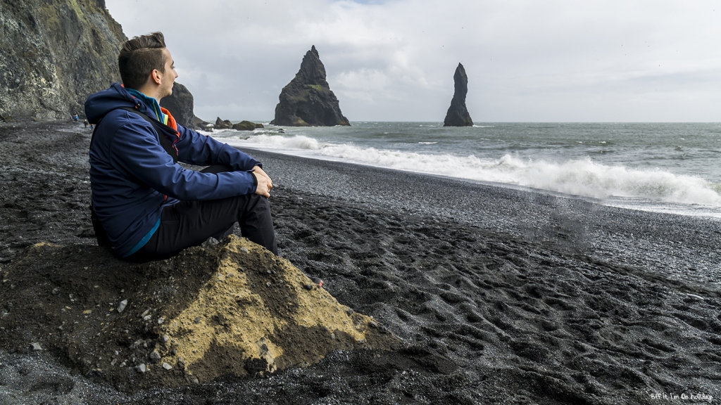 Southern Iceland tour with BusTravel: Reynisfjara black sand beach