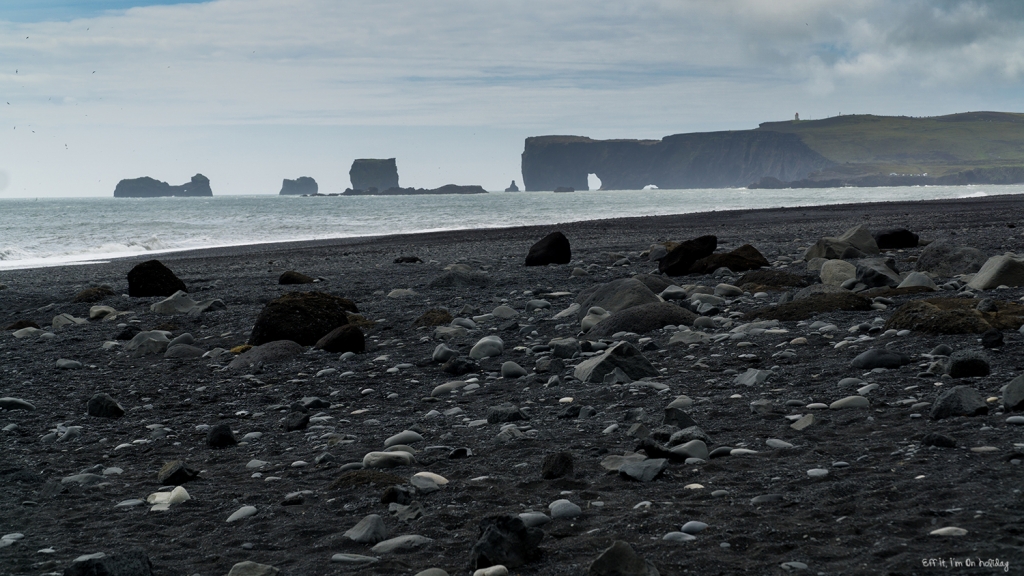 Southern Iceland tour with BusTravel: Reynisfjara black sand beach